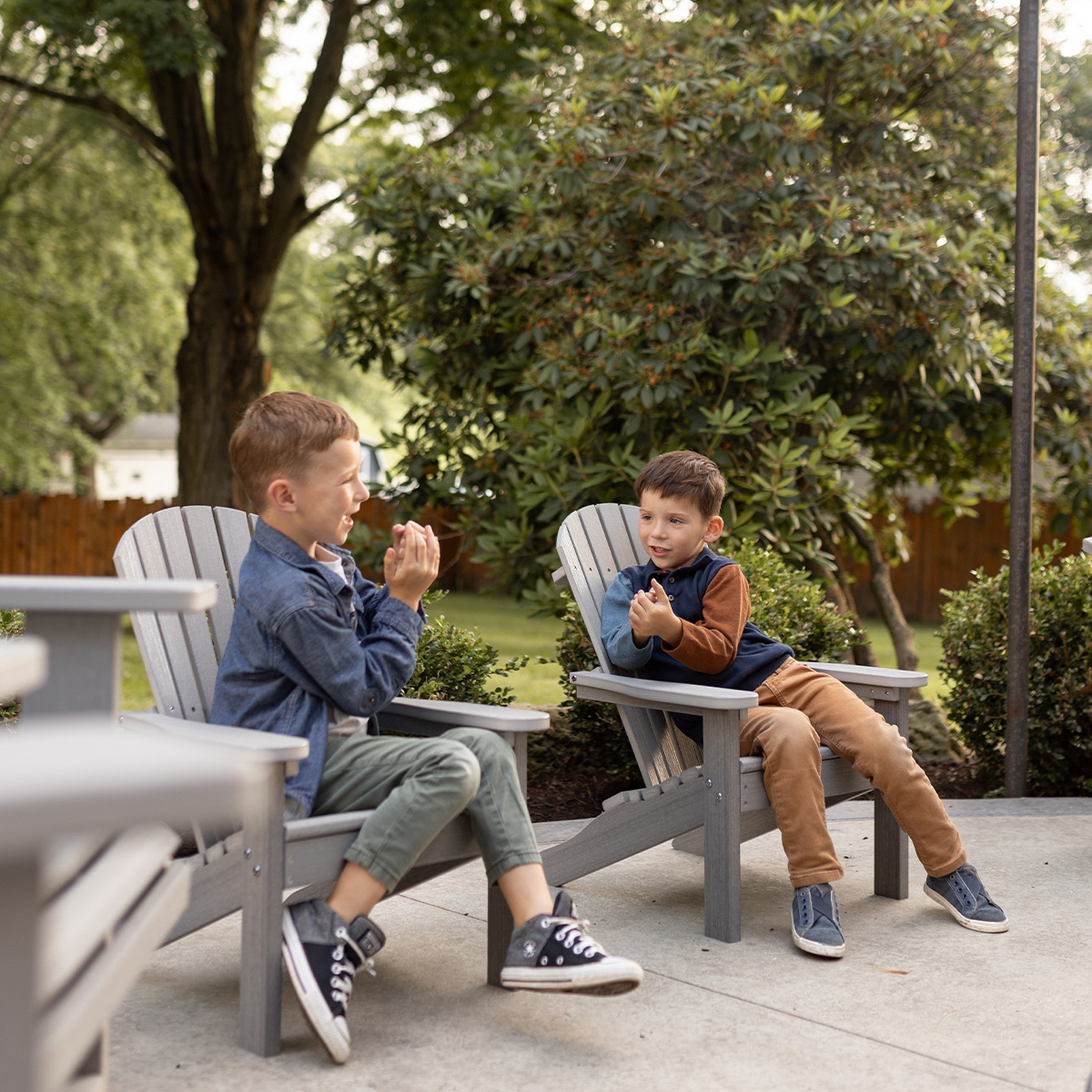 Kids Collection Kids Adirondack Chair Detail